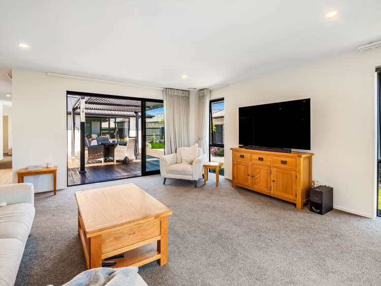 8 Whitehorn Drive Lincoln_11