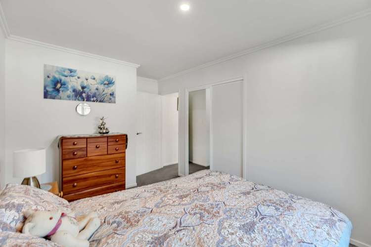 6 Crossley Avenue Woodend_19