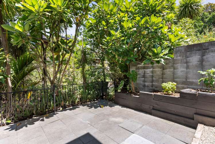 3/304 Beach Road Campbells Bay_32