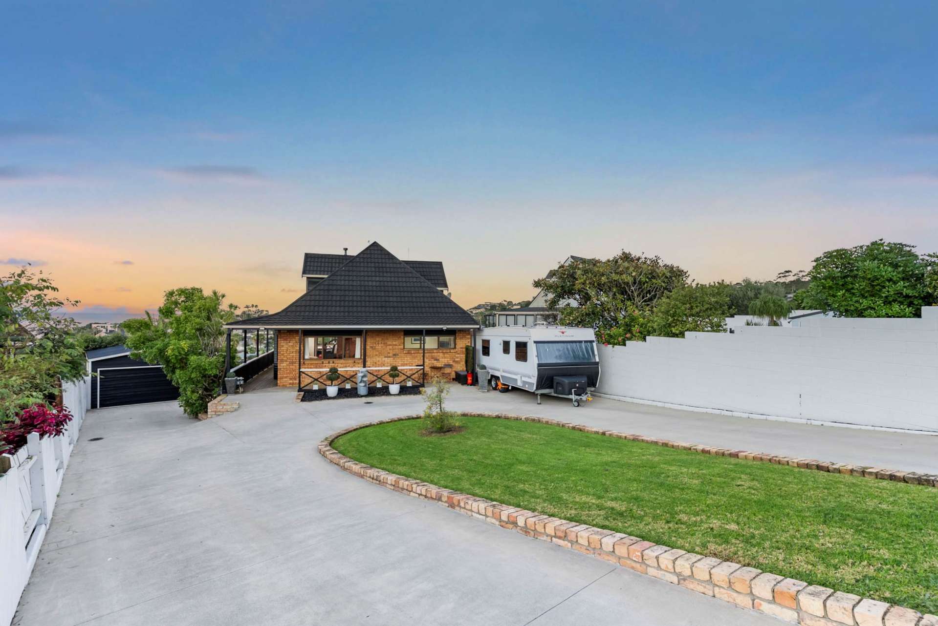 11 Higham Ferrers Place Red Beach_0