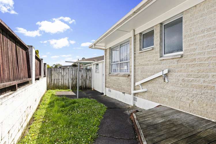 1/12 Tanoa Place Glendene_13