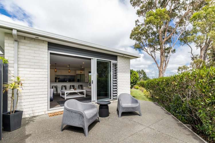 8 Hikanui Drive Havelock North_16