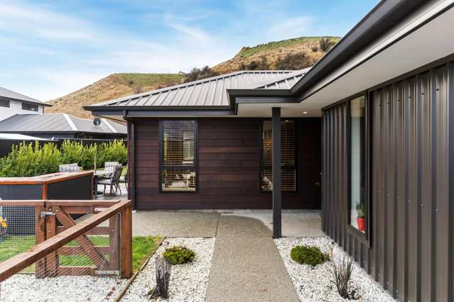 11 Sandford Terrace Lower Shotover_2