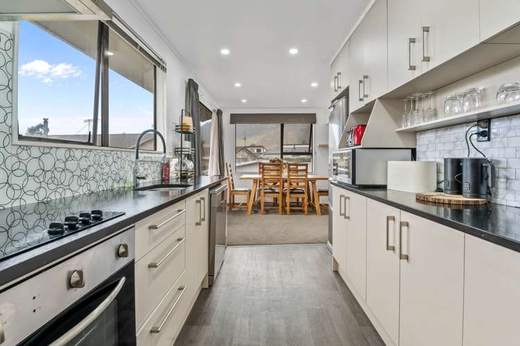 17 Streamdale Place Ngongotaha_4