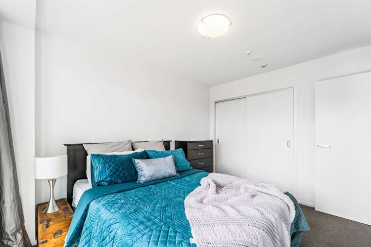 121/17 Link Crescent Stanmore Bay_12
