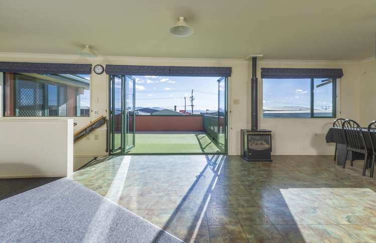 82 Beach Road Richmond_11