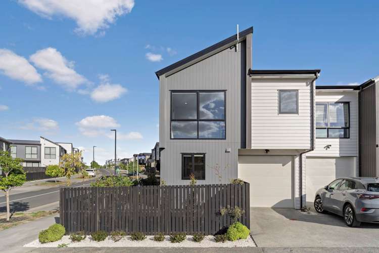 1 Waterlily Street_5