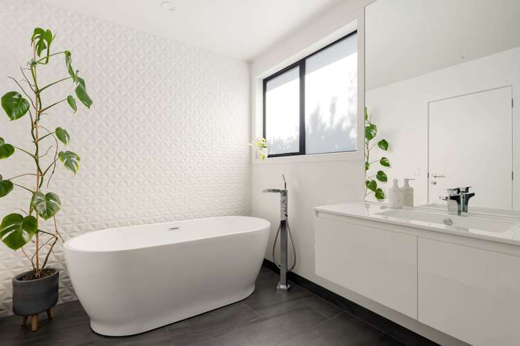 13 Evergreen Rise Grandview Heights_20