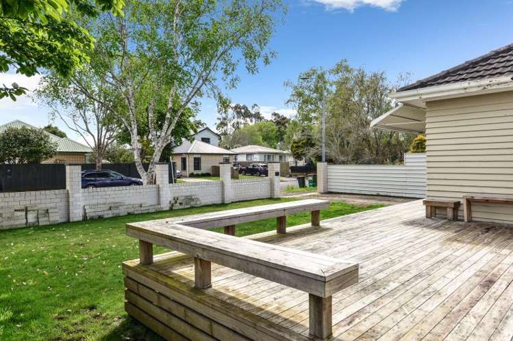 42 Montgomery Crescent Bader_7