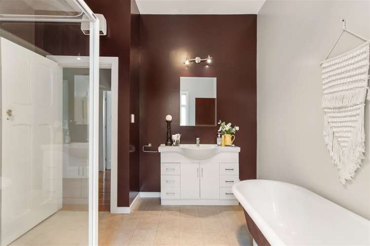 216 Springfield Road Saint Albans_12