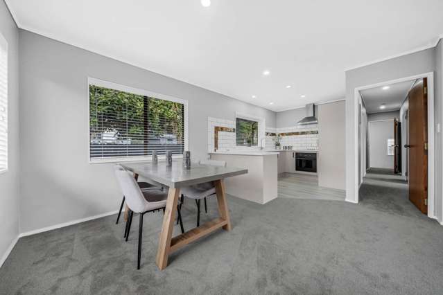 2/60 Flanshaw Road Te Atatu South_3