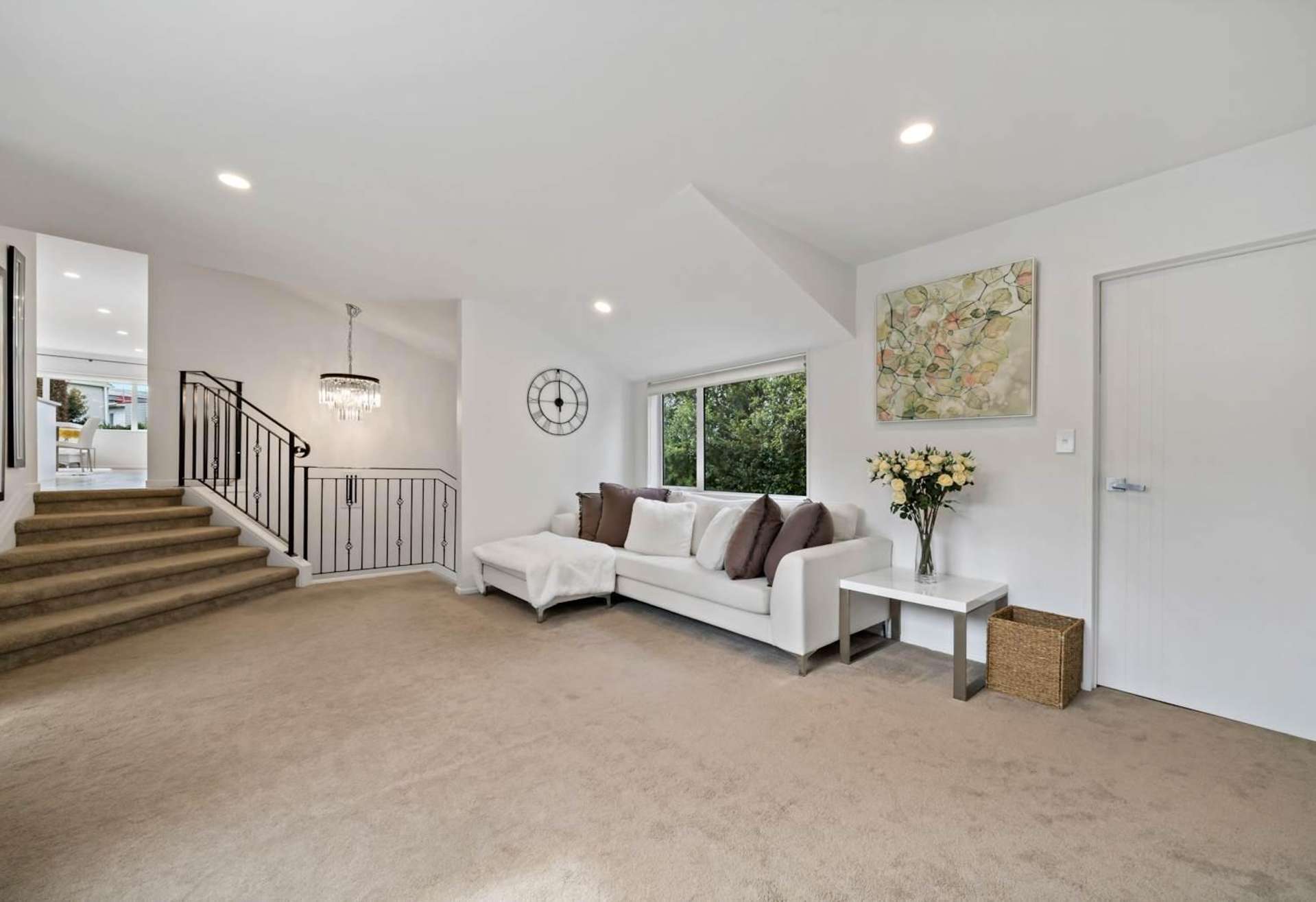 20B Apirana Avenue 10026_0