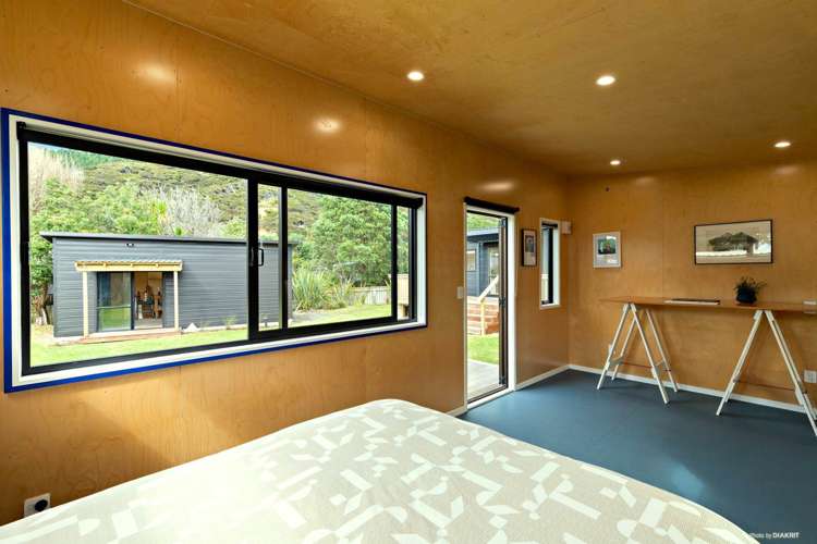 6 Mission Road Port Waikato_8