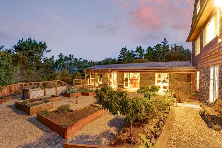 62 Scott Road Stanmore Bay_16