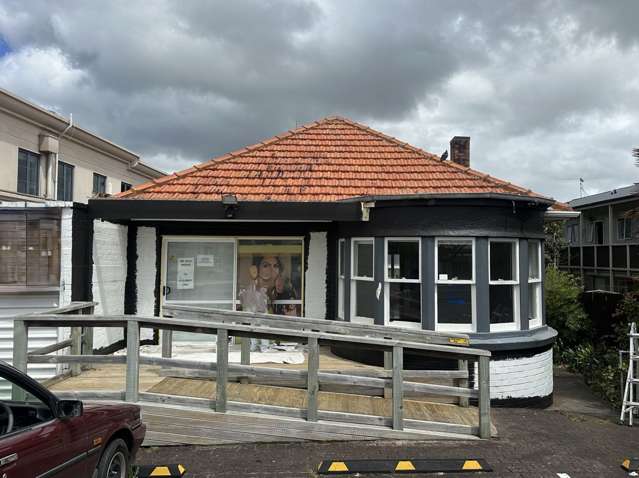 Standalone Grey Lynn Office