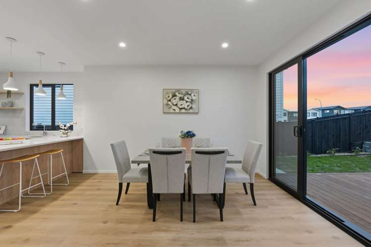 142 Ninth View Avenue Beachlands_16