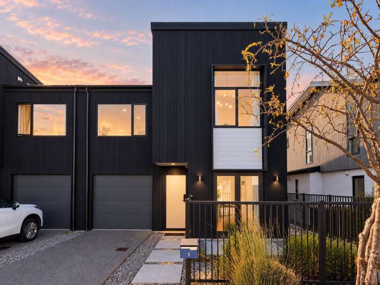 6 Alexander French Close_0
