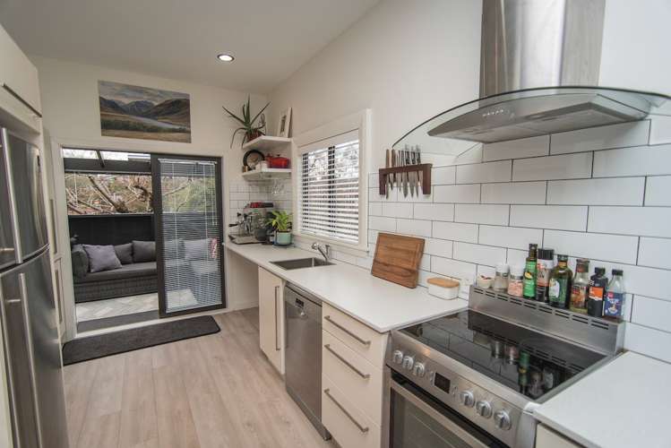 7 Maltby Avenue West End_13