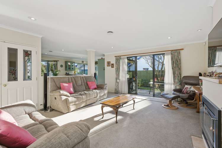 16 Avon Gate Russley_6