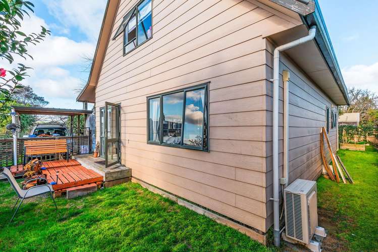 2/202 Taharepa Road Central_13