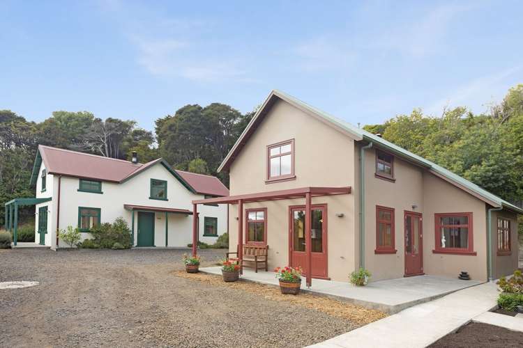 19 Bruce Terrace Akaroa_1