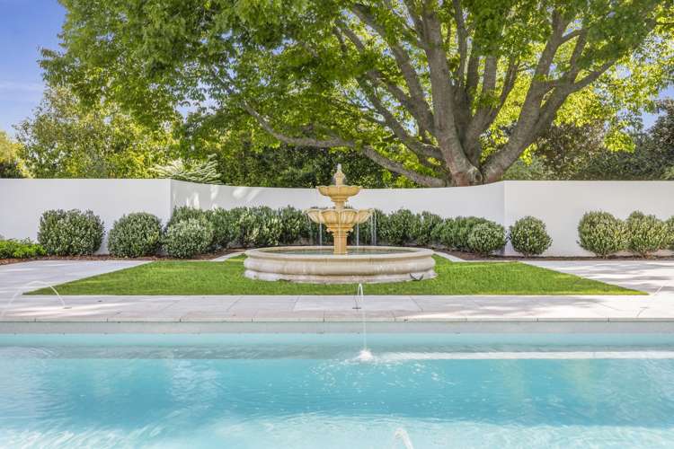 203 Athlone Drive Cambridge_22