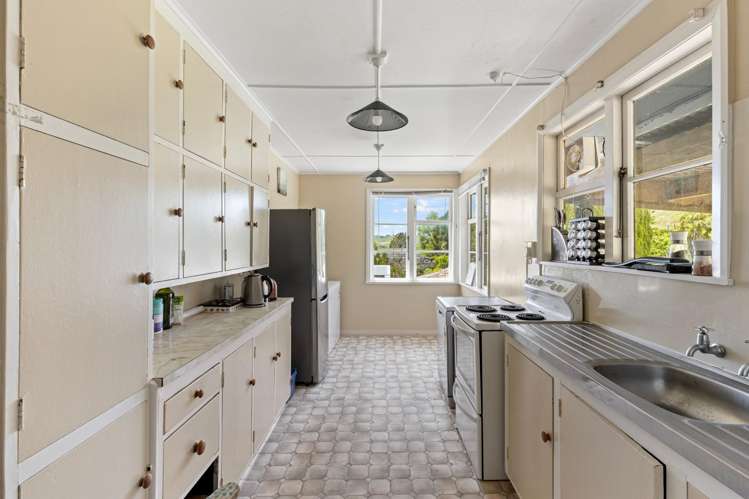  43 Swan Street Taihape and Surrounds_8