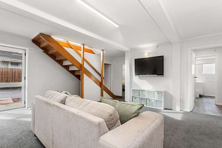 15 Eyre Street Henderson_12