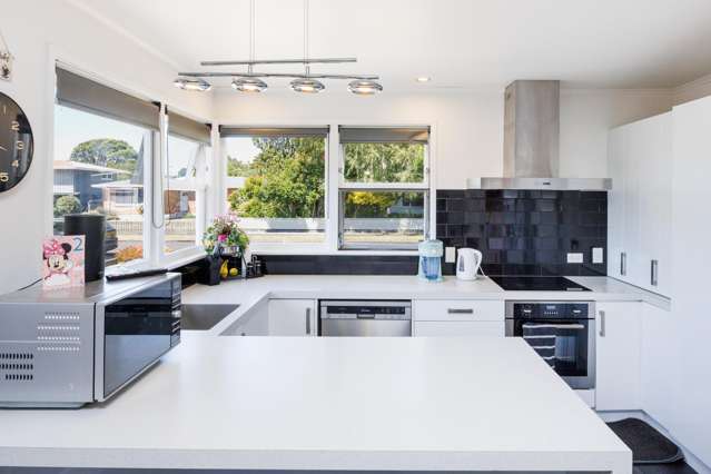 26 Fairview Avenue Feilding_1