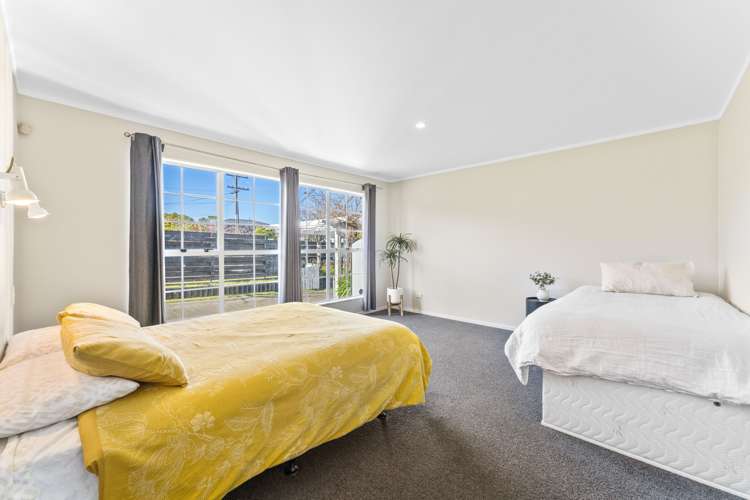 1/4 Ingle Avenue Waipahihi_20