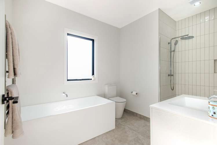 4 Tarapuka Way Māhia_9