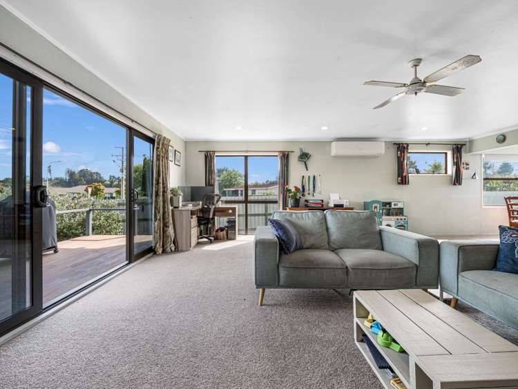 17 Byron Grove Owhata_9