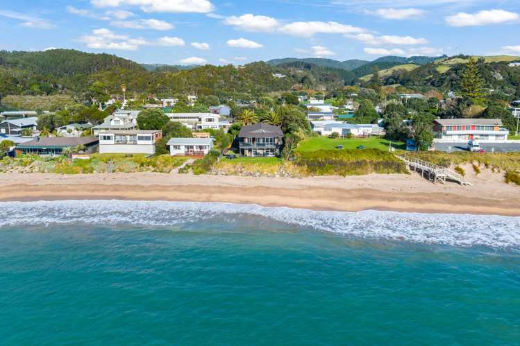 27 Waetford Road Matapouri_35