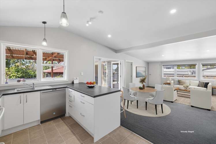 87 Churchill Road_5