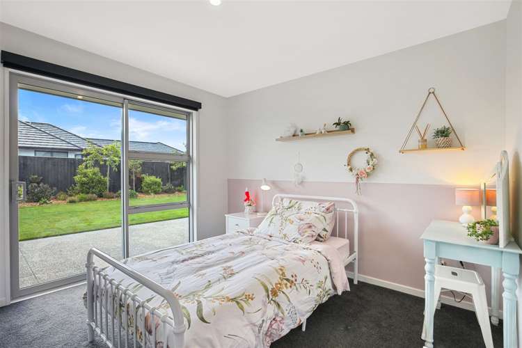 4 Coutts Lane West Melton_12