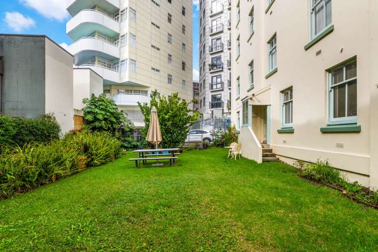 63/66 Emily Place City Centre_18