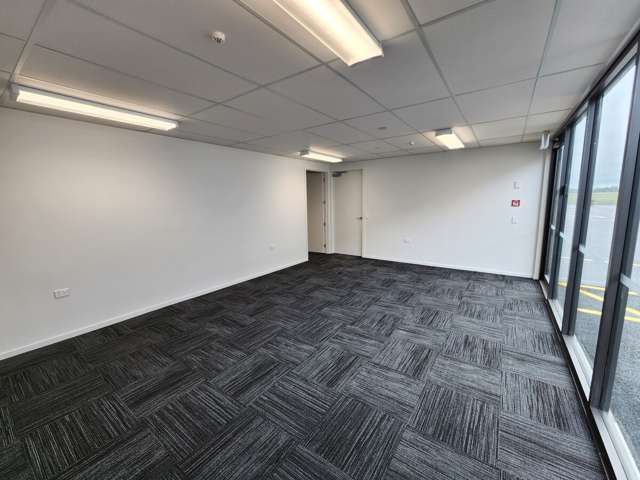 Unit E, 43 Mania Road Hornby_4