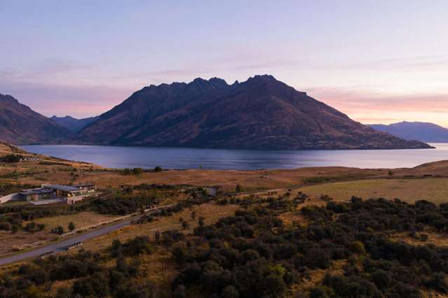Prestigious elevated landholding at Jack’s Point