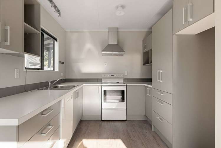 1/8 Waterdale Way The Brook_9