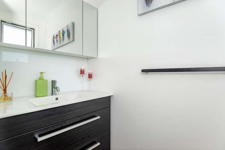 3 Chichester St Te Hapara_10