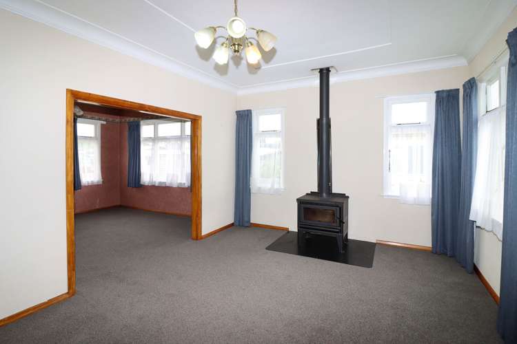 204 High Street South Carterton_11