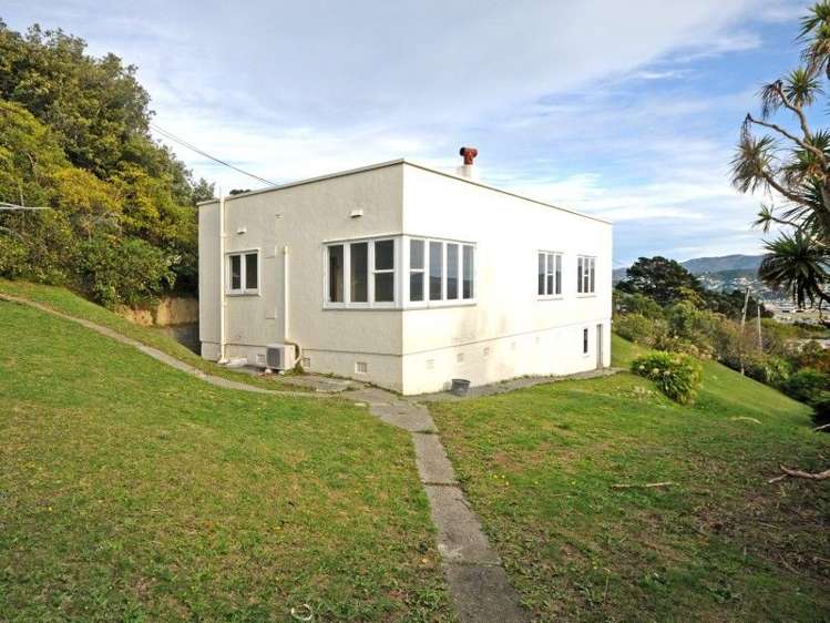 61 Beacon Hill Road Strathmore Park_16