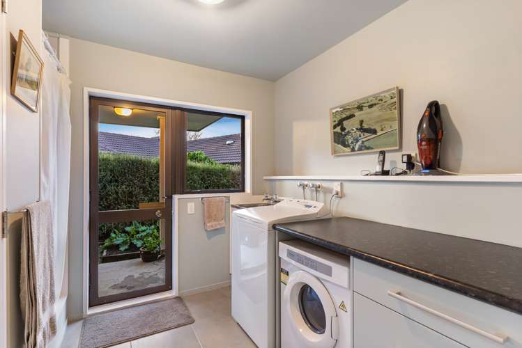 49 Rushgreen Avenue Pahurehure_14