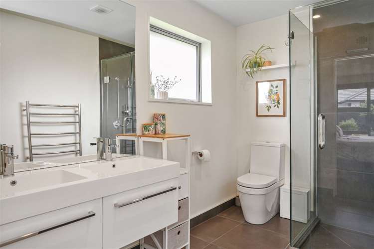 4 Coutts Lane West Melton_11