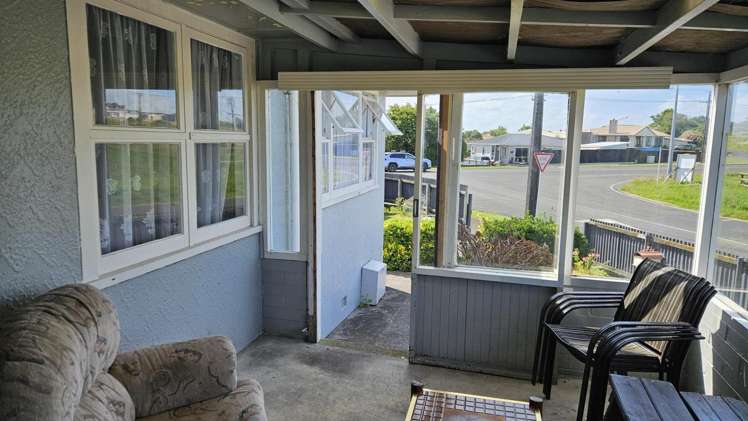 2 Ranfurly Street Waitara_13