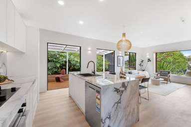 2/701 Great North Road_3