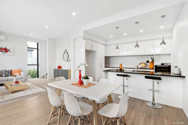 12 Watermill Lane Silverdale_4