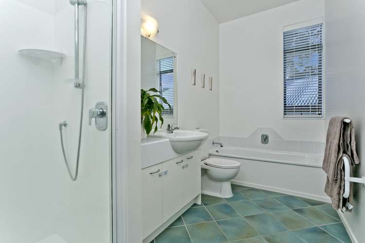 7/12 Herons Way Northcote_14