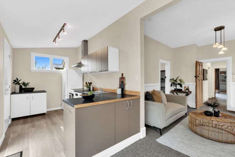 83 Roker Street Somerfield_11