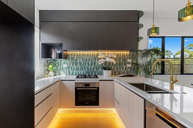 A Modern Must-see in Handy Westgate